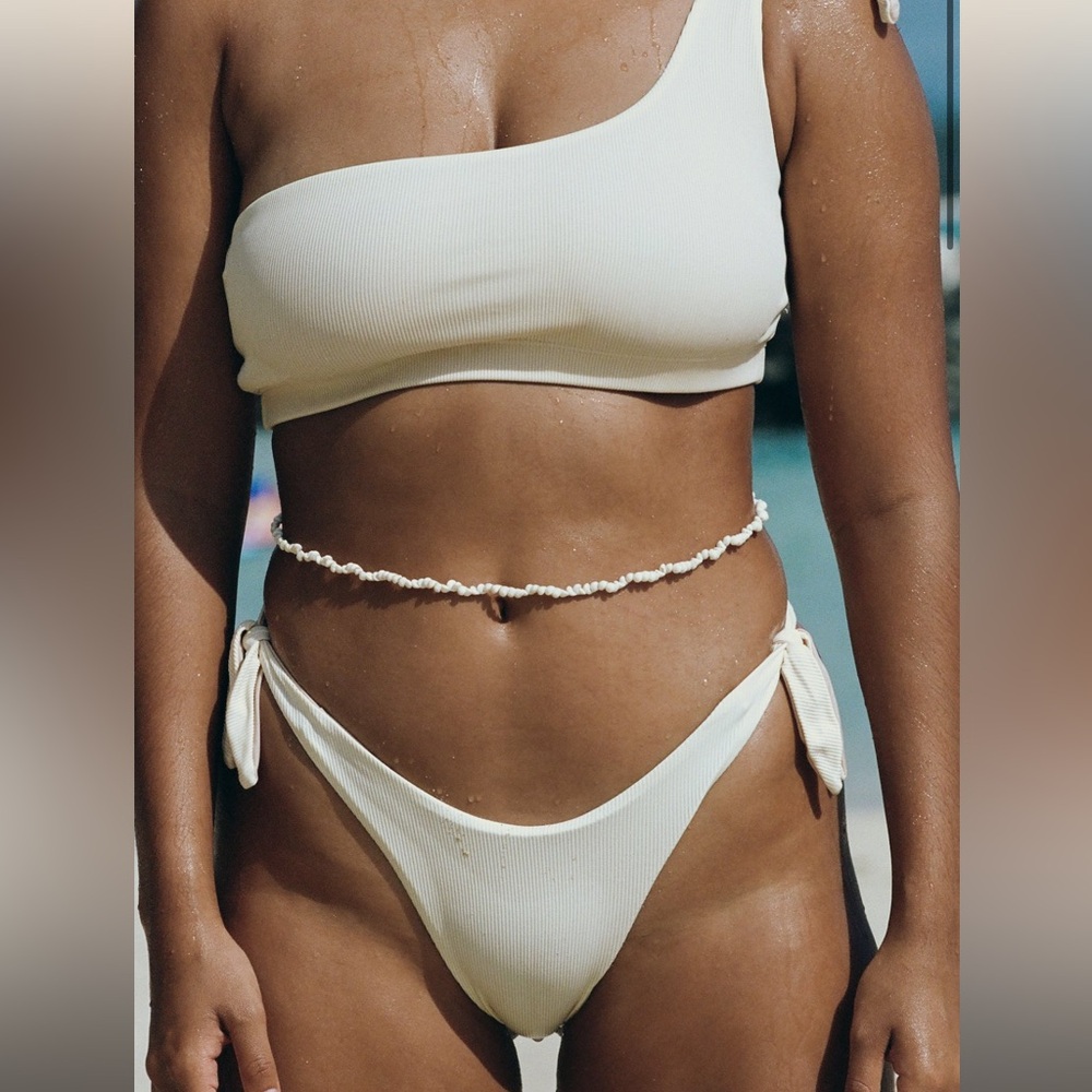 Abysse official white, paisley, ocean bikini